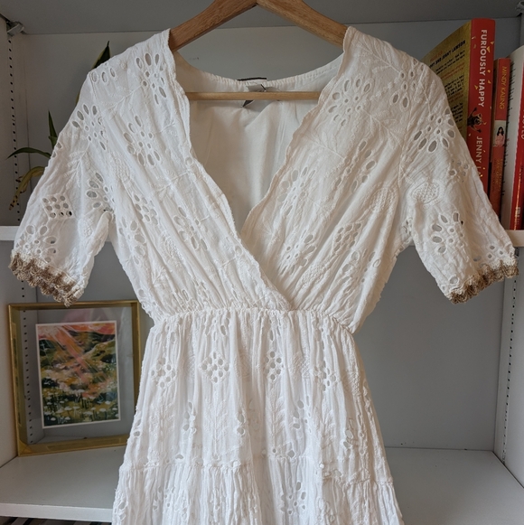 White Eyelet Dress Short Sleeve V-Neck Tea Length Sz Small Bohemian Cottagecore - Picture 2 of 13